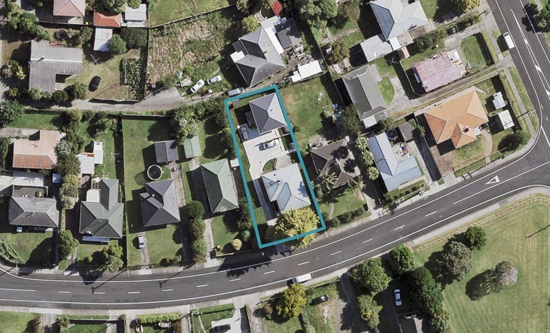 84 McAnnalley Street, Manurewa East, Auckland - Carousel 1