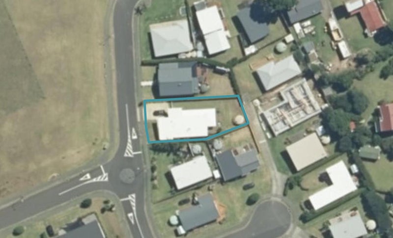 17 Dolphin Drive, Whiritoa, Waihi - Carousel 1
