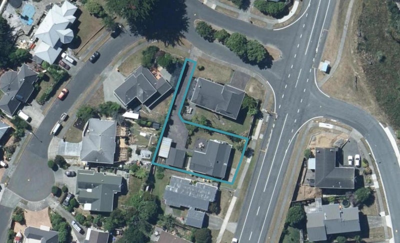 3 Observatory Close, Whitby, Porirua - Carousel 1