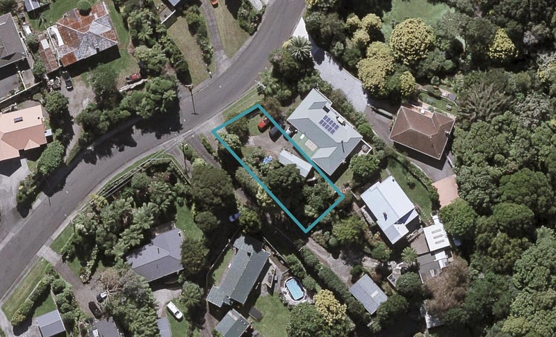 21 Doralto Road, Frankleigh Park, New Plymouth - Carousel 1