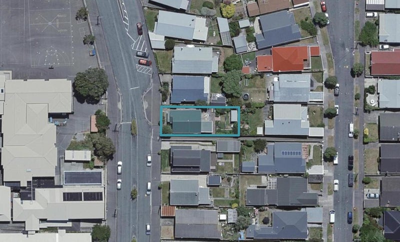 21 Freyberg Street, Lyall Bay, Wellington - Carousel 1