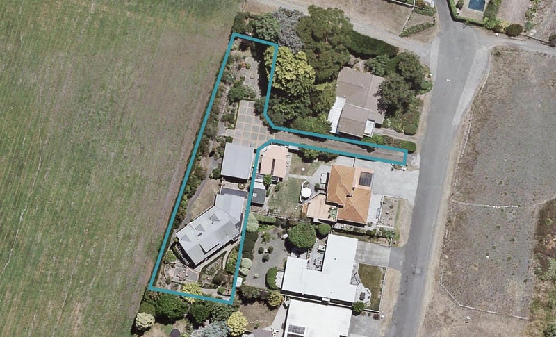 82 Le Quesne Road, Bay View, Napier - Carousel 1