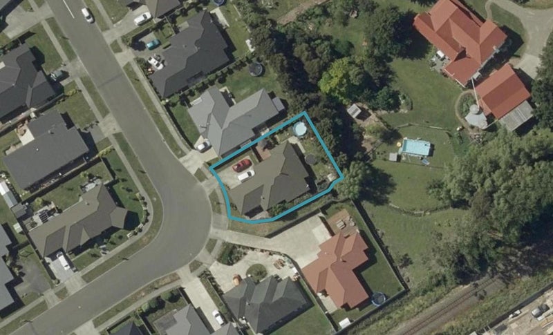 68 Geneva Terrace, Kelvin Grove, Palmerston North - Carousel 1