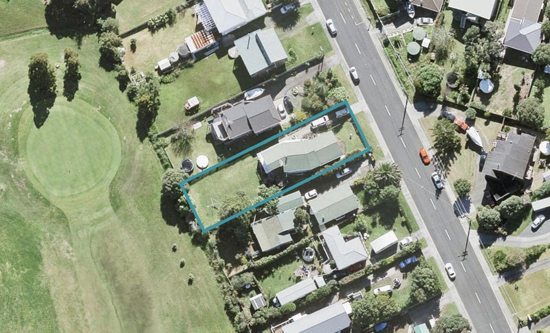 9 Shakespear Road, Army Bay, Whangaparaoa - Carousel 1
