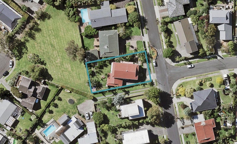 12 Treeway, Sunnyhills, Auckland - Carousel 1
