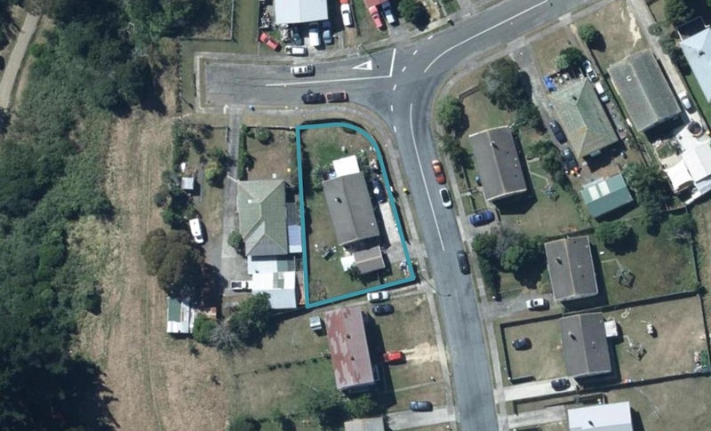 97 Kokiri Crescent, Waitangirua, Porirua - Carousel 1