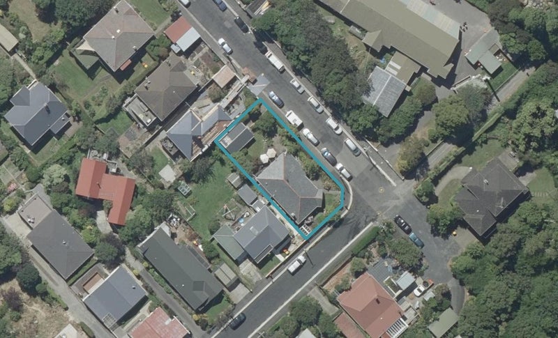 136 Blacks Road, Opoho, Dunedin - Carousel 1