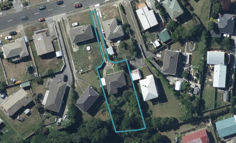 37 Takapuwahia Drive, Takapuwahia, Porirua - Carousel 1