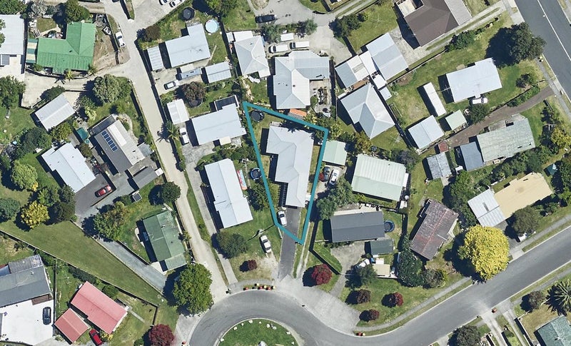 4C Lyn Grove, Papamoa Beach, Papamoa - Carousel 1