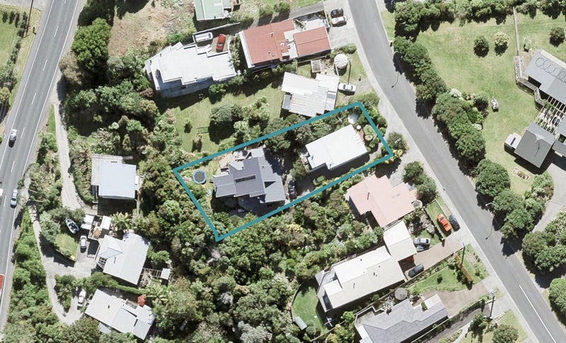 15 Roberts Road, Matakatia, Whangaparaoa - Carousel 1