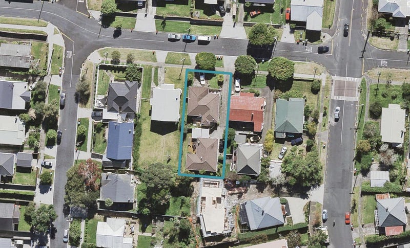 1/28 Levonia Street, Western Springs, Auckland - Carousel 1
