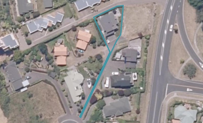 10 Krissell Place, Acacia Bay, Taupo - Carousel 1