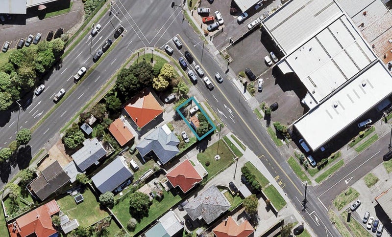 1/26 Binsted Road, New Lynn, Auckland - Carousel 1