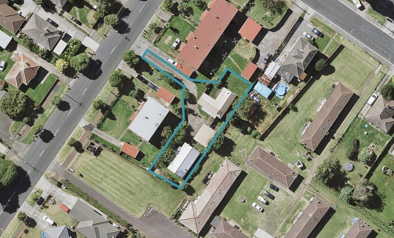 18B Tripoli Road, Panmure, Auckland - Carousel 1