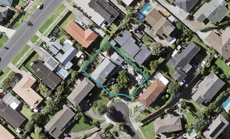 14 GOLDERS PL, howick, Auckland - Carousel 1