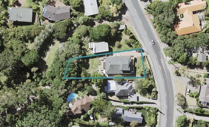 180 Beach Road, Campbells Bay, Auckland - Carousel 1