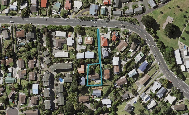 75C Target Road, Totara Vale, Auckland - Carousel 1