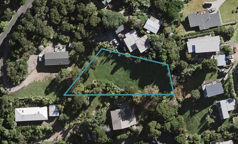 12B Te Toki Road, Ostend, Waiheke Island - Carousel 1