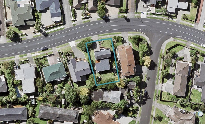 53 Bramley Drive, Farm Cove, Auckland - Carousel 1