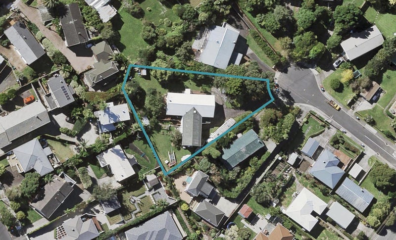 6 Potiki Place, Glen Innes, Auckland - Carousel 1