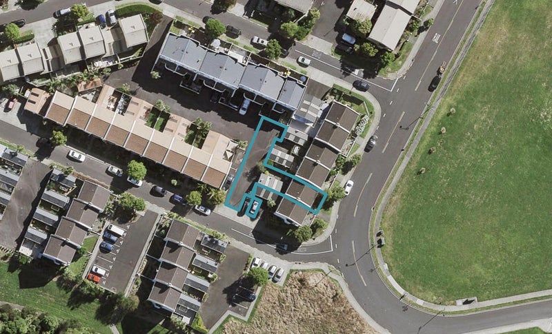 21 Mt Lebanon Lane, Henderson, Auckland - Carousel 1