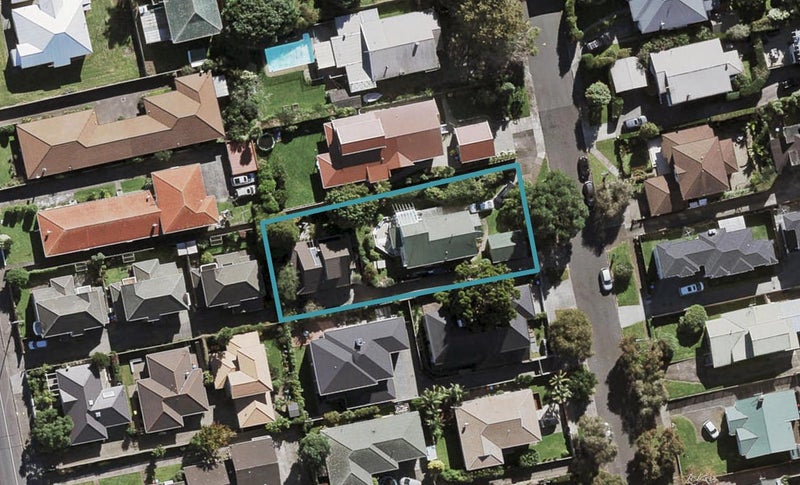 8A Tuperiri Road, Epsom, Auckland - Carousel 1