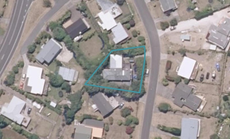 4 Isobel Street, Acacia Bay, Taupo - Carousel 1