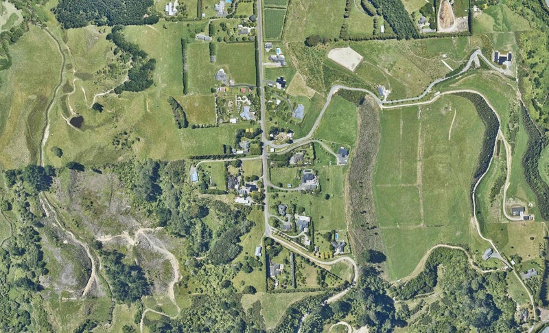 77 Gasson Lane, Pyes Pa, Tauranga - Carousel 1