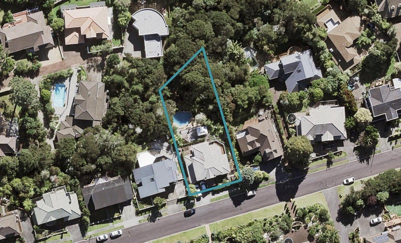 122 Onetaunga Road, Chatswood, Auckland - Carousel 1
