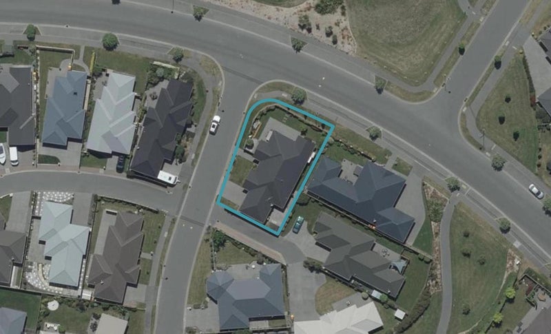 1 Kilbrannan Close, Broomfield, Christchurch - Carousel 1