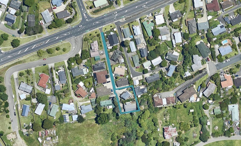 6 Michael Way, Judea, Tauranga - Carousel 1