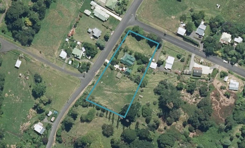 16 Valley Road, Manunui, Taumarunui - Carousel 1