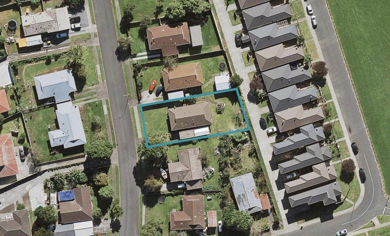 24 Donnell Avenue, Favona, Auckland - Carousel 1