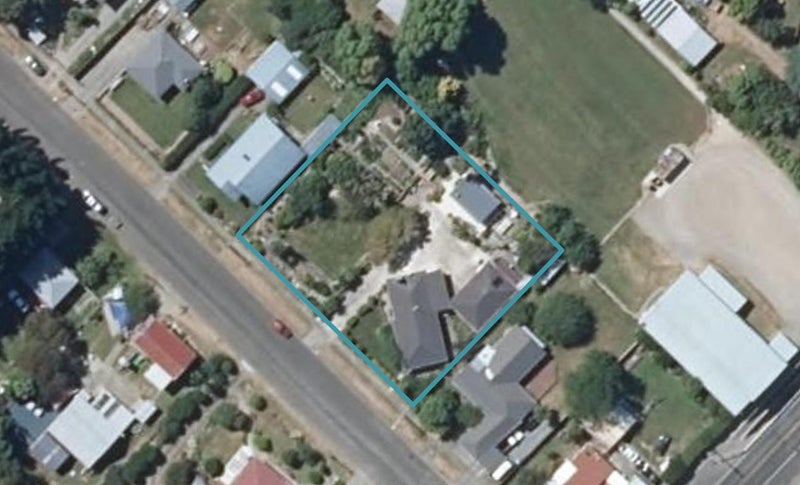 6 Tokomaru Road, Tokomaru, Palmerston North - Carousel 1