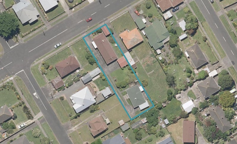 80 Nixon Street, Whanganui East, Whanganui - Carousel 1