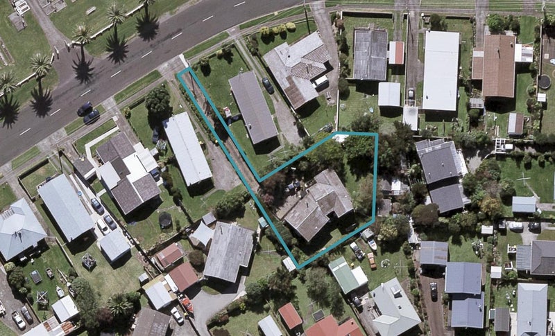 50 Bayly Street, Waitara, Waitara - Carousel 1