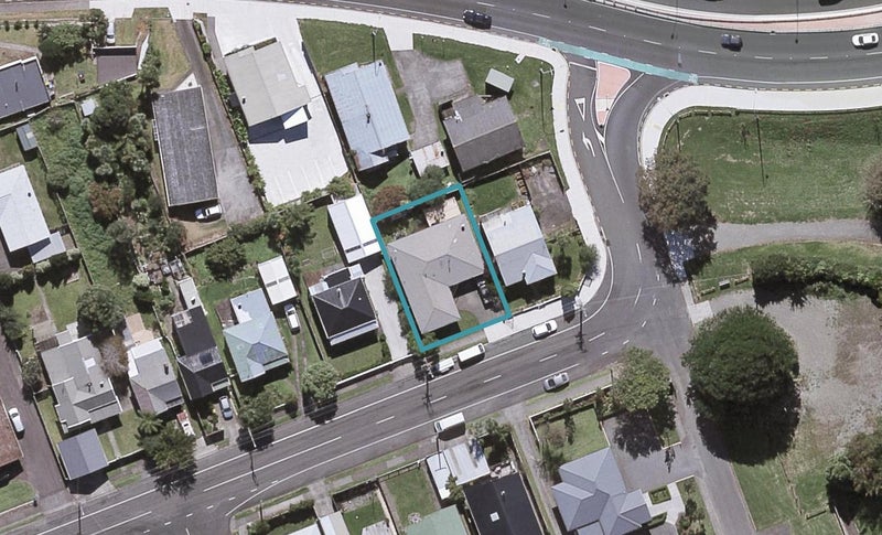 171 Lemon Street, Strandon, New Plymouth - Carousel 1