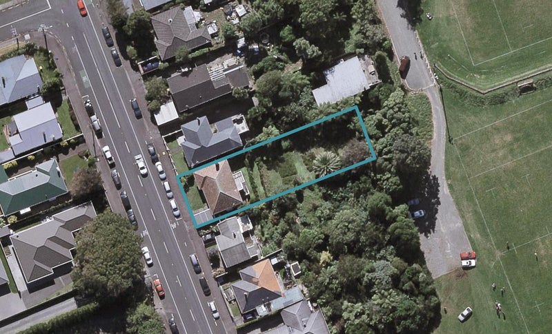 211 Carrington Street, Vogeltown, New Plymouth - Carousel 1