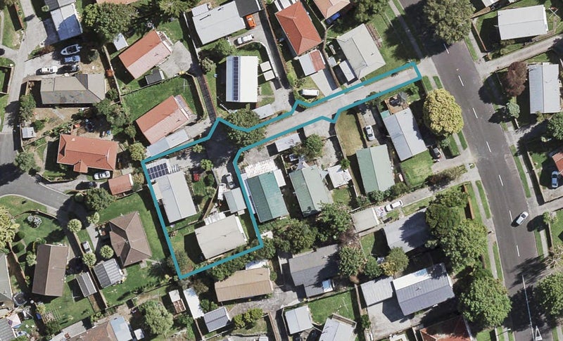 2/12 Nearco Street, Randwick Park, Auckland - Carousel 1