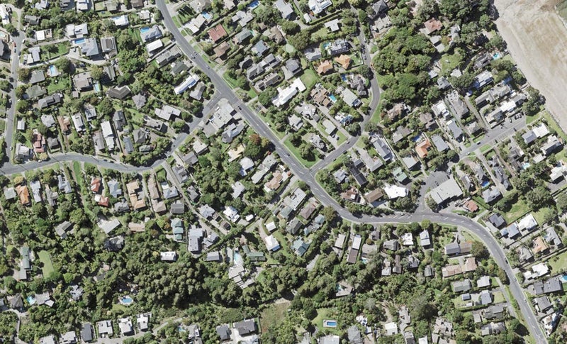 268 Beach Road, Campbells Bay, Auckland - Carousel 1