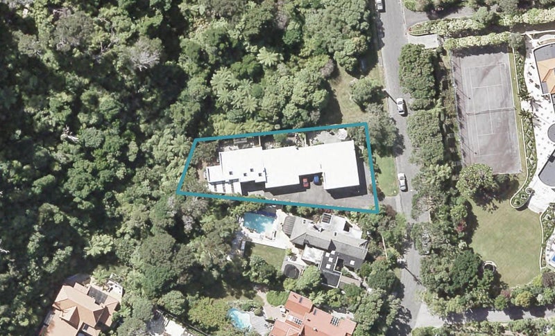 3/63 Cheviot RD, Lowry Bay, Lower Hutt - Carousel 1