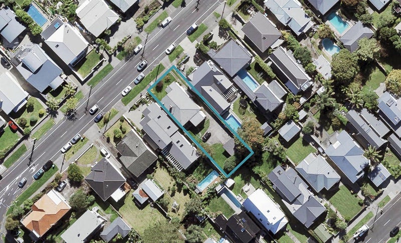 114 West End Road, Westmere, Auckland - Carousel 1