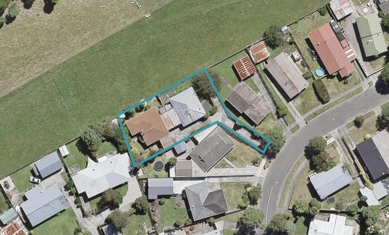 5B Indiana Grove, Totara Park, Upper Hutt - Carousel 1