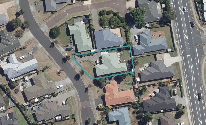 24 Cairns Crescent, Rototuna, Hamilton - Carousel 1