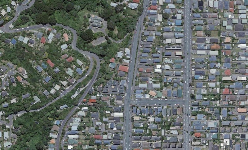 132 Queens Drive, Lyall Bay, Wellington - Carousel 1