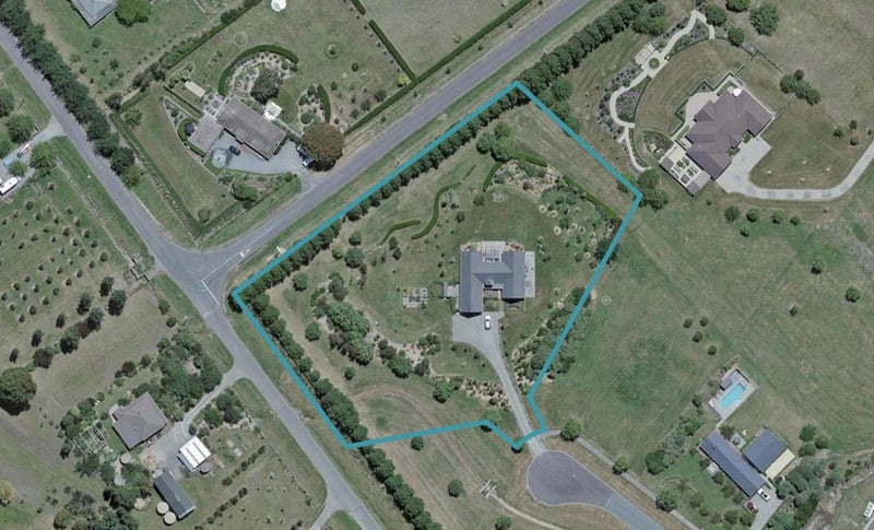 6 Birdie Way, Martinborough, Martinborough - Carousel 1