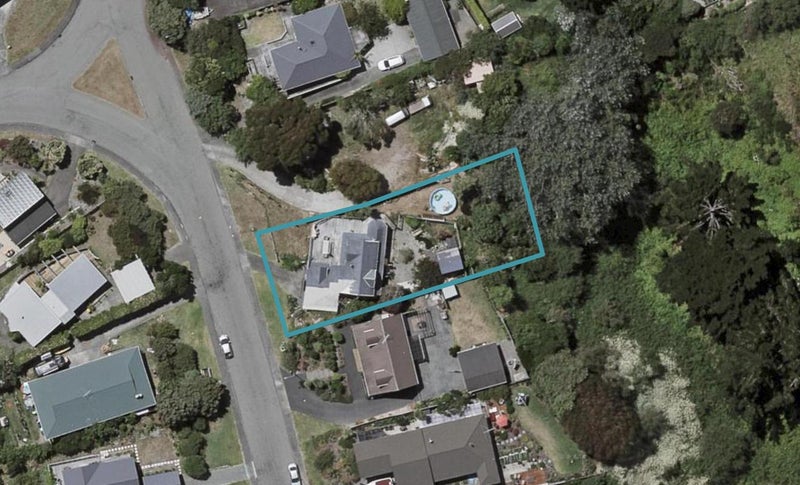 18 Frimley Terrace, Waikanae Beach, Waikanae - Carousel 1