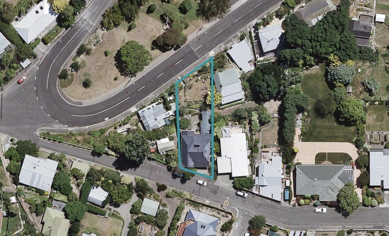 2 Enfield Road, Hospital Hill, Napier - Carousel 1