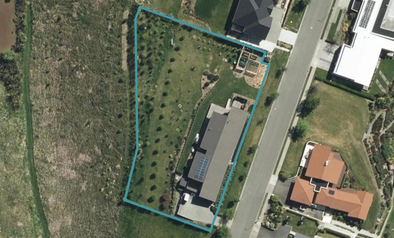 112 Marlborough Ridge Drive, Blenheim - Carousel 1
