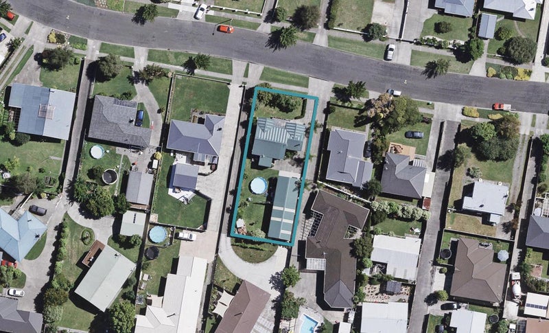 7 Hinton Road, Taradale, Napier - Carousel 1